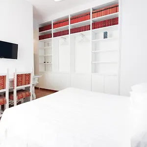 duomo-charme-apartment.italymilanhotels.net/